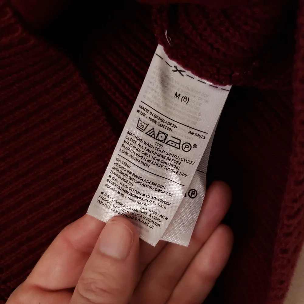 Old Navy Burgundy Red Shaker Stitch V-Neck Button Cardigan Sweater